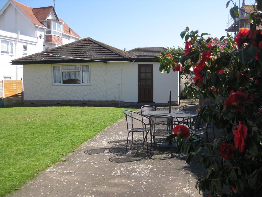 The Ashmount Hotel Rhos-on-Sea Exterior photo